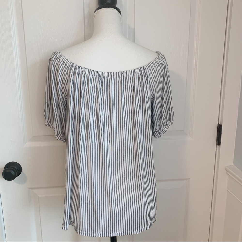 Loft off the shoulder top - Picture 4 of 5